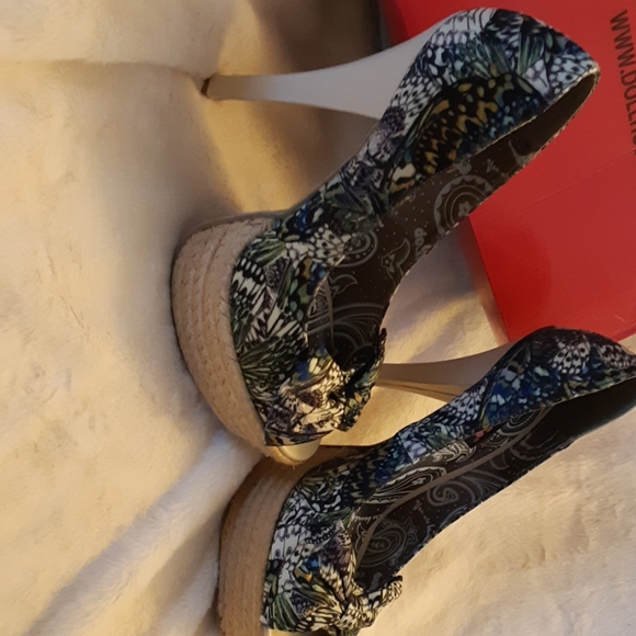 💜heels💜 - Picture 2 of 4